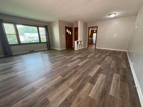 1729 W Iles Ave in Jerome, IL - Building Photo - Building Photo