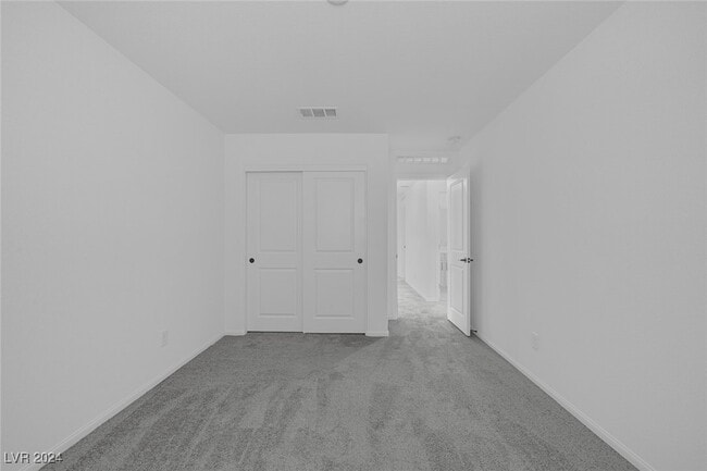 property at 5377 Lynn Crk Ave