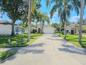 3111 Crane's Cove Loop in Kissimmee, FL - Foto de edificio - Building Photo