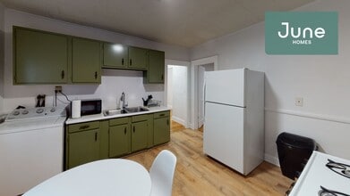 120 Hillside St-Unit -C in Boston, MA - Building Photo - Building Photo