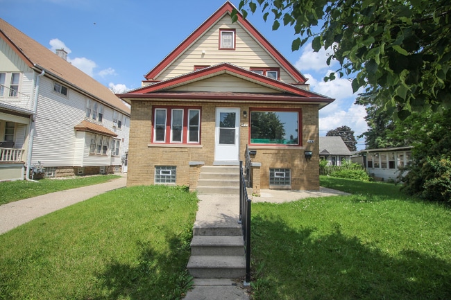 1446 S 56th St
