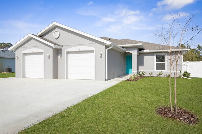 13 Squadron Pl in Palm Coast, FL - Building Photo - Building Photo