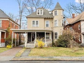 176 Sargeant St, Unit 1 in Hartford, CT - Building Photo