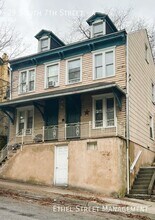 29 S 7th St, Unit 4 in Easton, PA - Building Photo - Building Photo