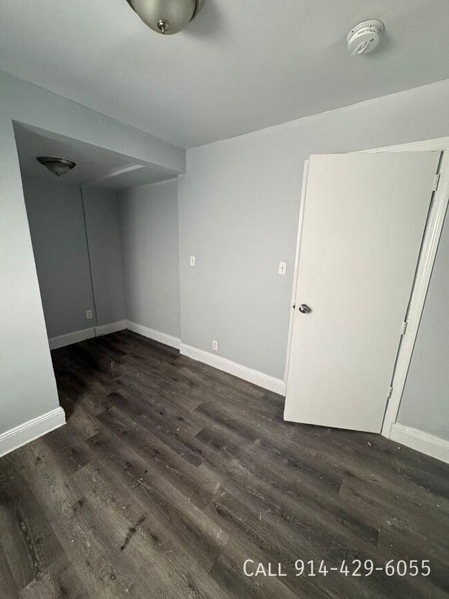property at 122 Oak St