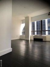257 Water St-Unit -4-BW in New York, NY - Building Photo - Building Photo