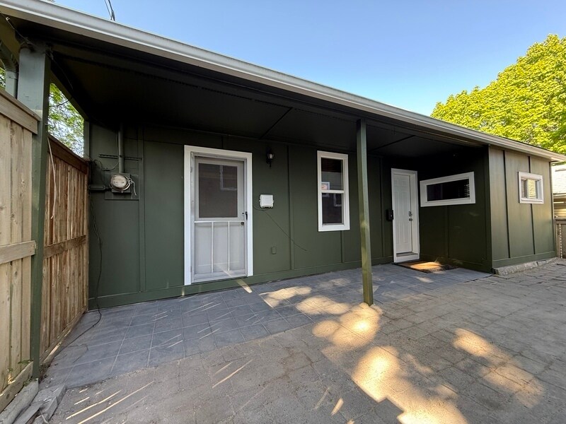 418 N 61st St in Seattle, WA - Building Photo