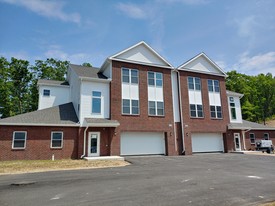 Highland Hills Carriage Homes Apartments