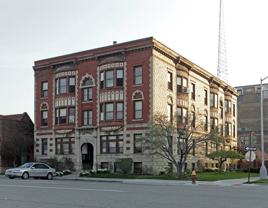 The Charles in Detroit, MI - Building Photo