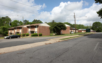 Raleigh Milbank Apartments in Raleigh, NC - Building Photo - Building Photo