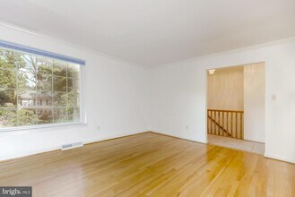 2816 N Yucatan St in Arlington, VA - Building Photo - Building Photo