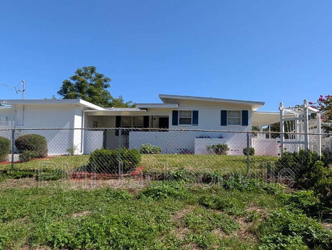 7069 Perke Dr in Jacksonville, FL - Building Photo - Building Photo