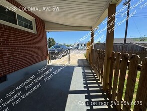 2738 Colonial Ave SW in Roanoke, VA - Building Photo - Building Photo
