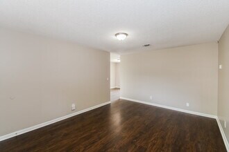 5038 Locksley Ave in Jacksonville, FL - Building Photo - Building Photo