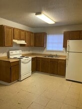 12114 Highland Ave in Gulfport, MS - Building Photo - Building Photo