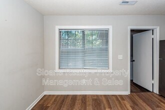 296 Fleming Rd in Charleston, SC - Building Photo - Building Photo