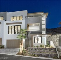 11051 Socrates Rdg St in Las Vegas, NV - Building Photo