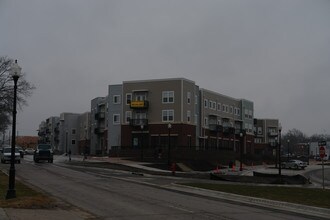 Shoppes at College Hill in Topeka, KS - Building Photo - Building Photo
