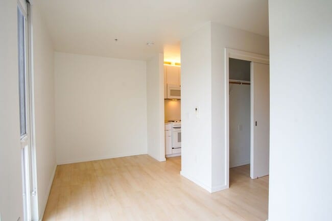 1475 SE 15th Ave in Portland, OR - Building Photo - Building Photo