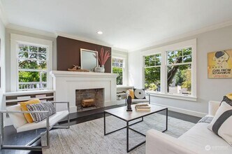 3130 Broadway E in Seattle, WA - Building Photo - Building Photo
