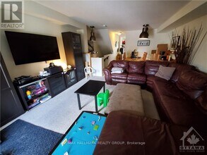 114 Paseo Private in Ottawa, ON - Building Photo - Building Photo