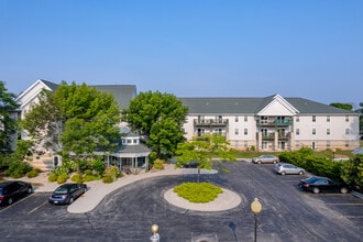 Waterview of Sheboygan Senior Apartments in Sheboygan, WI - Foto de edificio - Building Photo