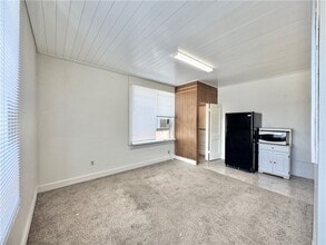 645 W Dickson St in Fayetteville, AR - Building Photo - Building Photo