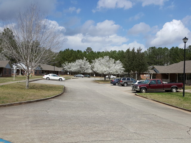 Windsor Place Apartments in Wedowee, AL - Building Photo