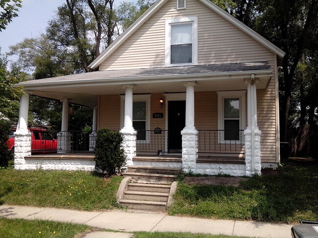1111 Sorin St in South Bend, IN - Foto de edificio - Building Photo