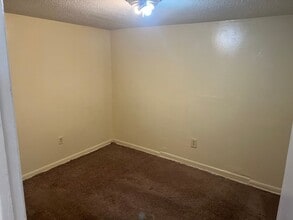 1801 Goodyear Ave in Brunswick, GA - Building Photo - Building Photo