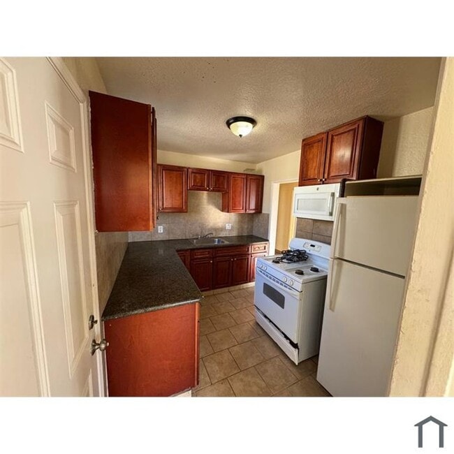 1939 W 35th St in Los Angeles, CA - Building Photo - Building Photo