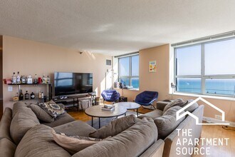 474 N Lake Shore Dr, Unit 5710 in Chicago, IL - Building Photo - Building Photo