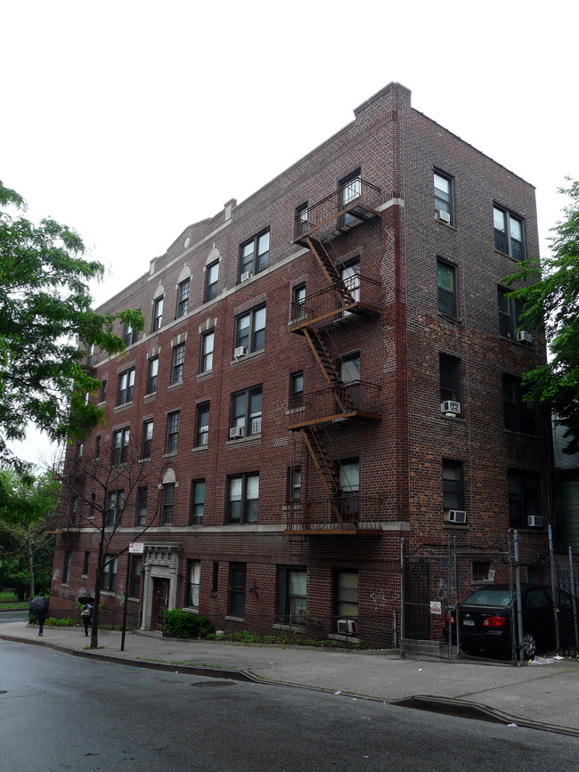 189 E Mosholu Pky in Bronx, NY - Building Photo - Building Photo