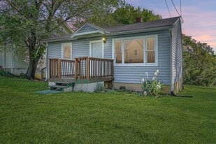 304 N Hardin St in Greeneville, TN - Building Photo