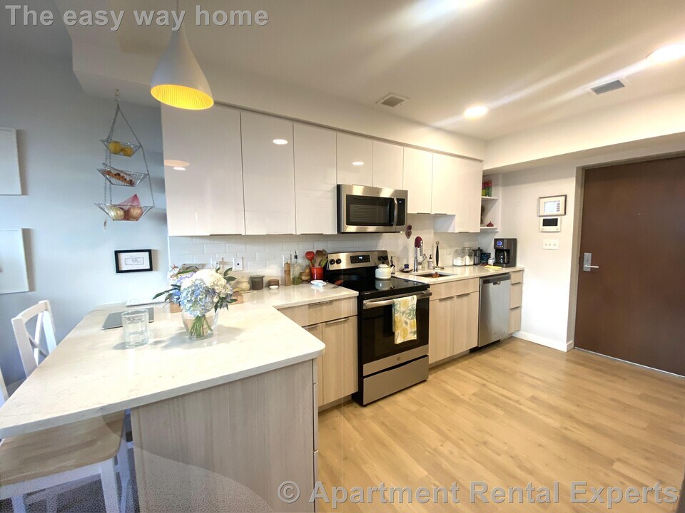 10 Soden St, Unit 007 in Cambridge, MA - Building Photo