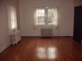 2619 Jefferson Park Cir in Charlottesville, VA - Building Photo