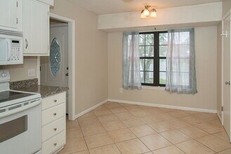 1116 Greentree Ct in Fort Walton Beach, FL - Building Photo - Building Photo