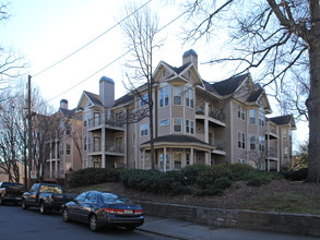 Piedmont Courtyard in Atlanta, GA - Building Photo - Building Photo