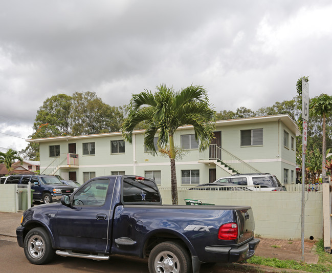 175 Lakeview Cir in Wahiawa, HI - Foto de edificio - Building Photo