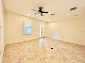 5808 Yeats Manor Dr in Tampa, FL - Building Photo - Building Photo