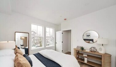 750 19th St NE, Unit 3 in Washington, DC - Building Photo - Building Photo