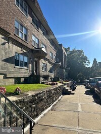 412 W Walnut Ln - 22