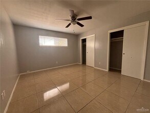 7 N 11th St-Unit -9 in McAllen, TX - Building Photo - Building Photo