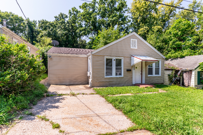 2606 Winfred Ave in Jennings, MO - Building Photo - Building Photo