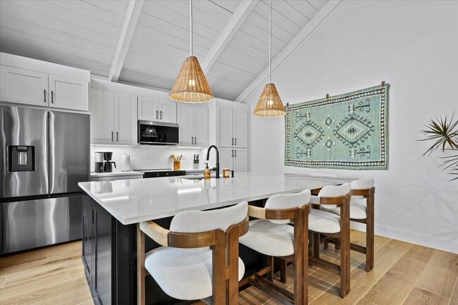 property at 1605 US-1