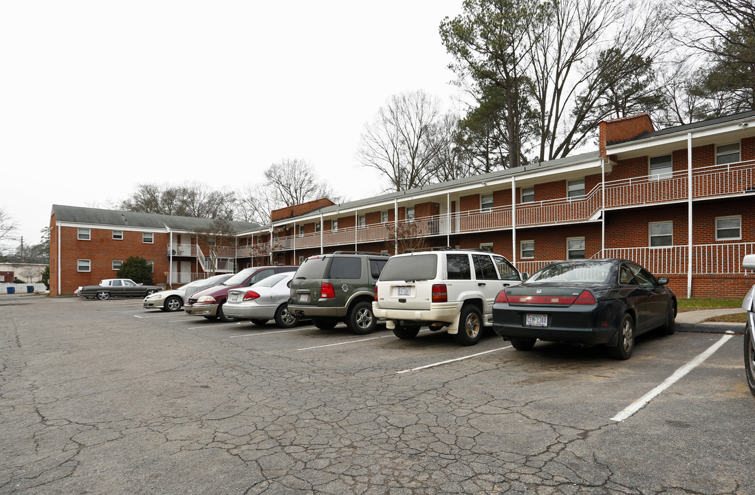 Forest Pointe 4 in Durham, NC - Building Photo