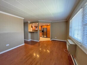 454 Spring Rd in Elmhurst, IL - Building Photo - Building Photo