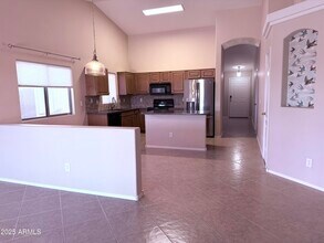 320 Phantom Dr in Casa Grande, AZ - Building Photo - Building Photo