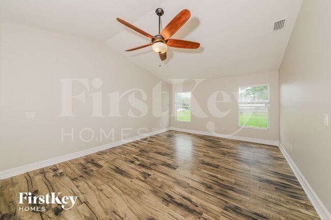 6177 Hollywood Ave in North Port, FL - Building Photo - Building Photo