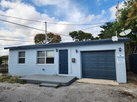 823 14th St in West Palm Beach, FL - Building Photo